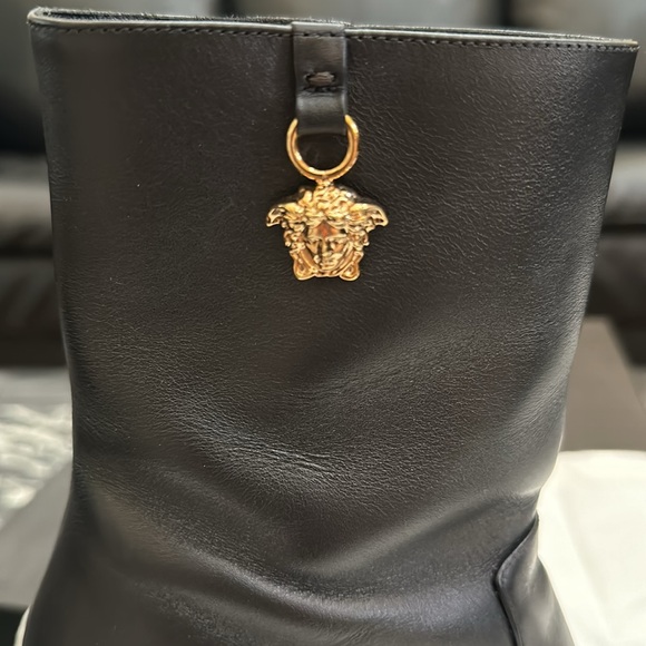 Women Black platform boots - Picture 4 of 6